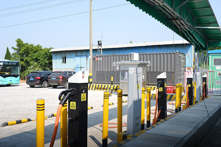 強(qiáng)榮東公交總站充電站工程