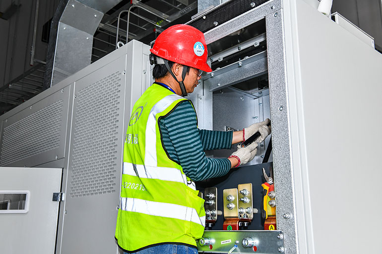 廣州富士康超視堺(康寧項(xiàng)目)電氣安裝工程32X1600KVA高壓配電工程